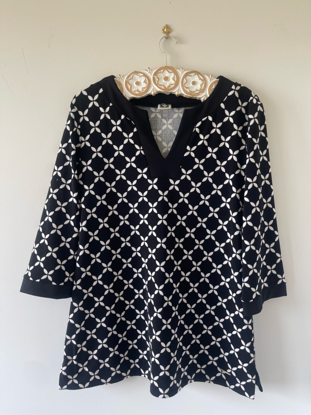 Anne Klein Women’s Tunic. Size Large
